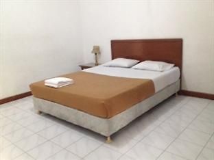 Indrakila Hotel Yogyakarta Bagian luar foto